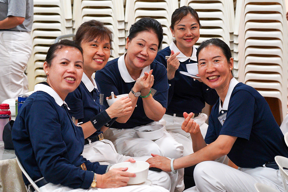 东区大联谊 温馨相聚中绽放希望